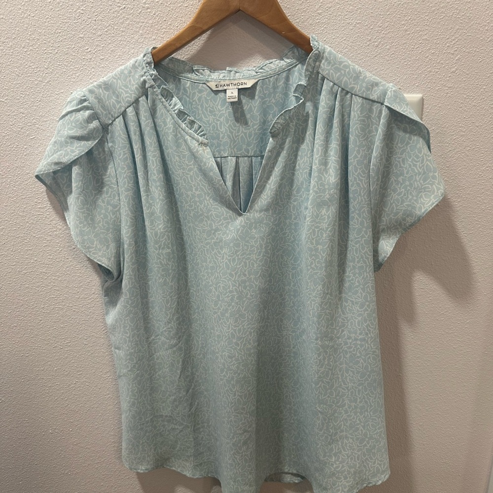 41 Hawthorn Light Blue Floral Cap Sleeve Blouse